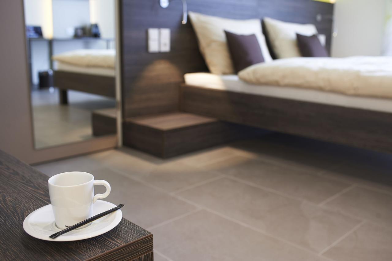 Eee Hotel 3*